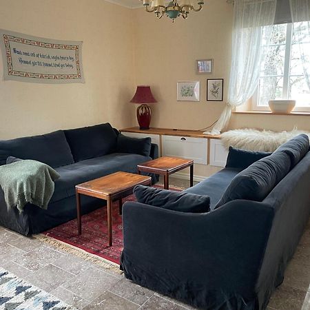 Snaellfaell Country Living - Akerbo Gard Charmigt Renoverad Flygel Кристинехамн Экстерьер фото